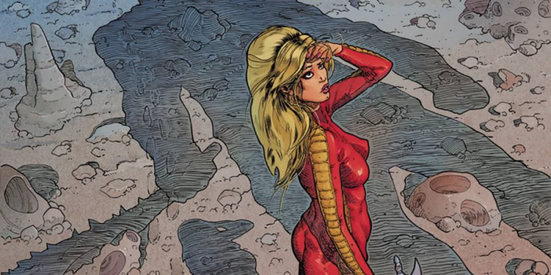   Barbarella egy szörnyet bámul a Dynamite Comicsban