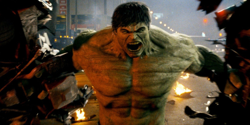   The Hulk ฉีกรถออกเป็นชิ้น ๆ ใน The Incredible Hulk (2008)