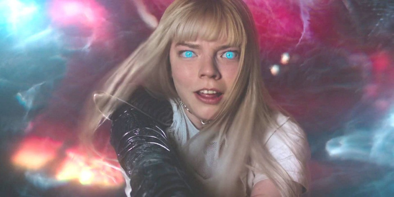   Anya Taylor-Joy รับบทเป็น Magik ใน The New Mutants ที่รายล้อมไปด้วยแสงเหนือธรรมชาติแปลก ๆ ด้วยดวงตาของเธอที่ส่องแสงสีฟ้าสดใส