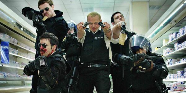 Simon Pegg، Nick Frost و بازیگران Hot Fuzz در فروشگاه مواد غذایی