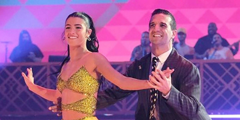   Charli D'Amelio and Mark Ballas on DWTS' Prom Night