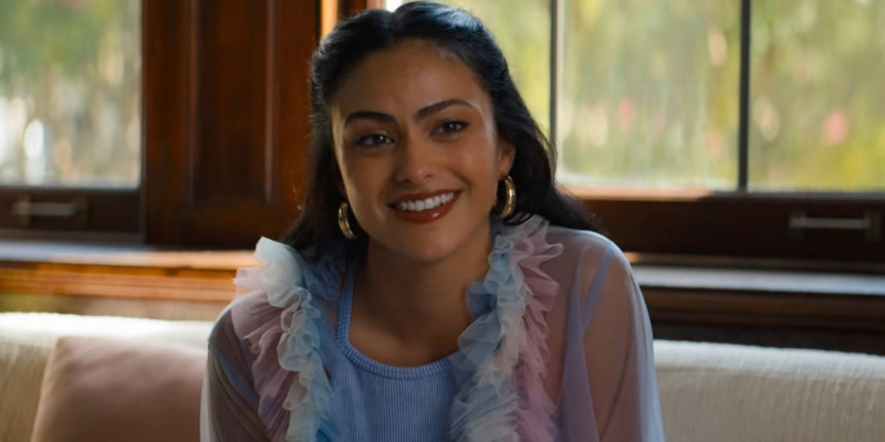   Camila Mendes ca Drea în Do Revenge