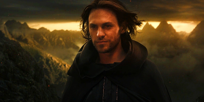   Szauron a Mount Doom felett a Rings of Power fináléjában