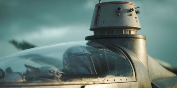 R5-D4 مع Mandalorian و Grogu